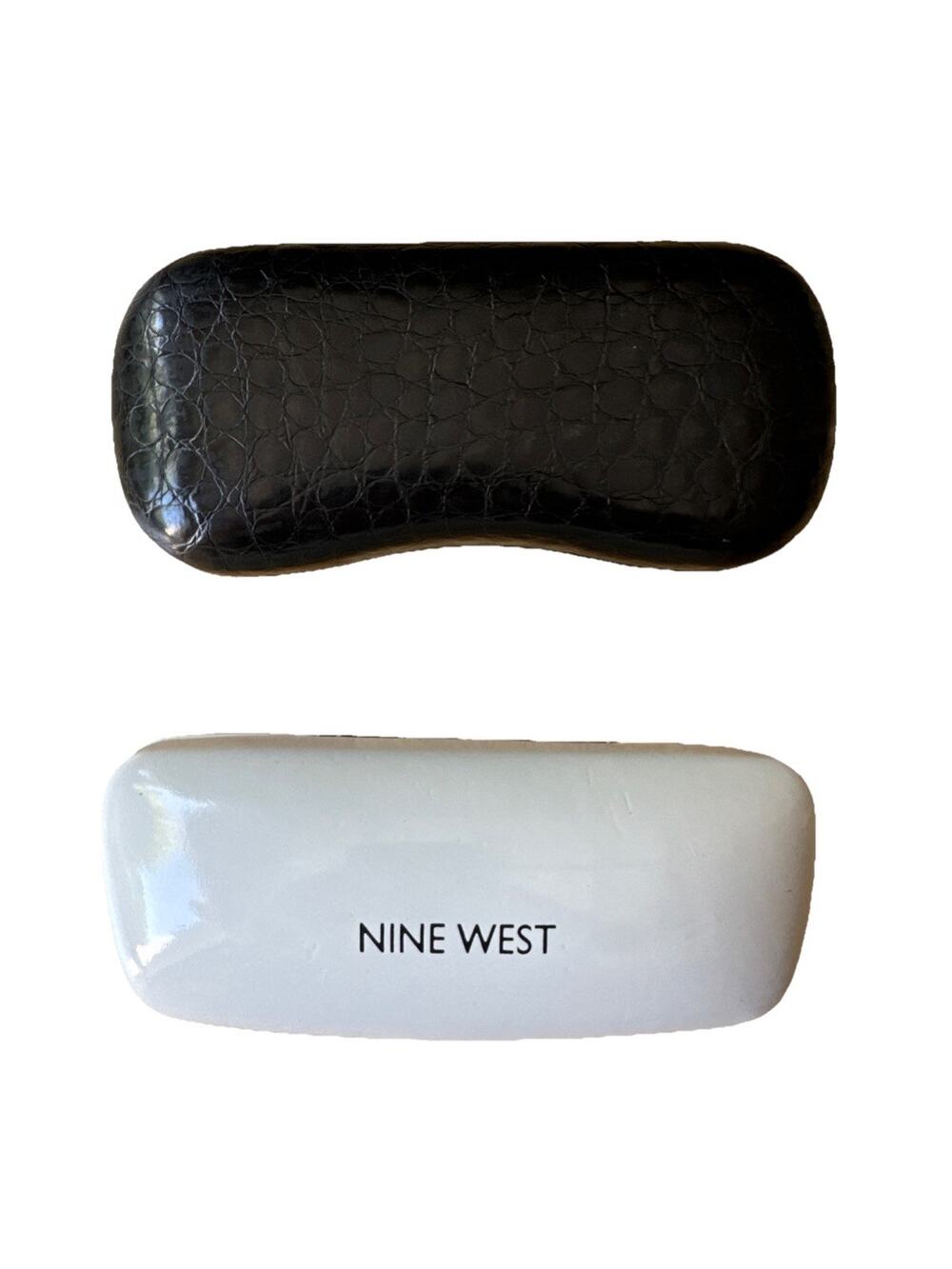 NEW - AUTHENTIC - NINE WEST - WHITE - HARD SUNGLASSES / EYE GLASSES CASE. Bin C